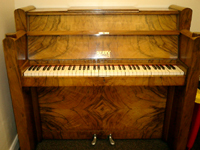 Berry Piano (Art Deco Style - 6 Octaves)