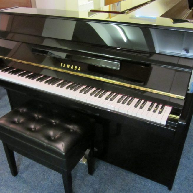UK Pianos digital, upright and grand pianos for sale