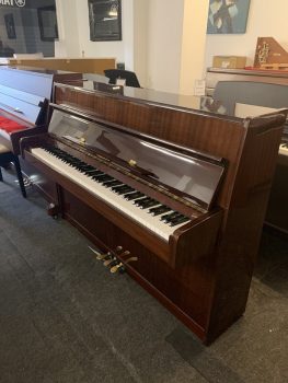 Second hand Legnica upright piano