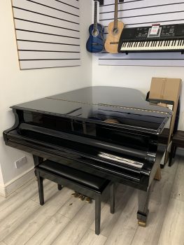 Klima Grand Piano with lid closed