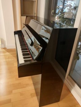 Samick Upright Piano