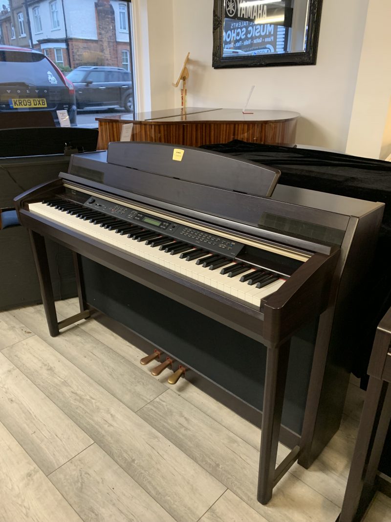 Second Hand Yamaha CLP270 Clavinova rosewood