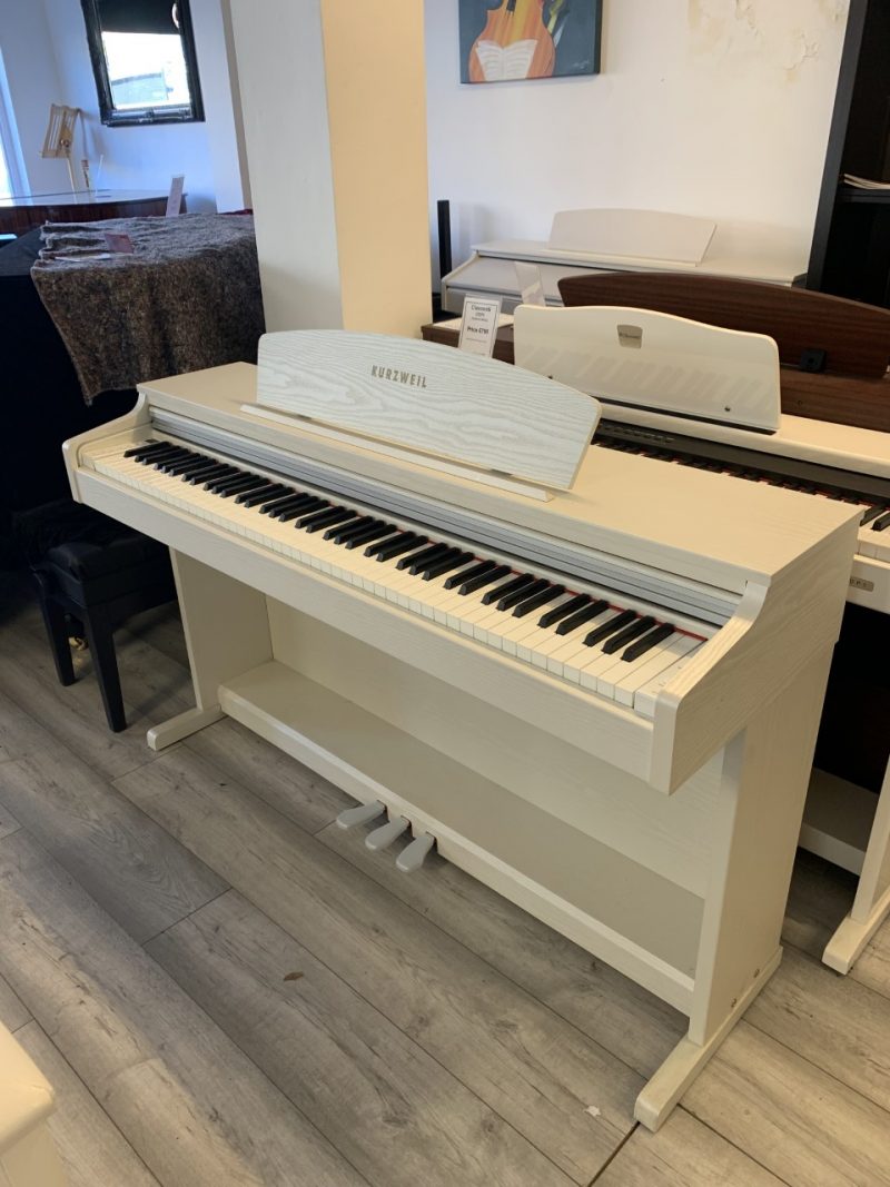 Secondhand Kurzweil M110 white