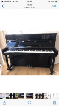 Classenti UP112 Upright Piano