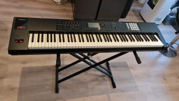 Second Hand Roland FA-08