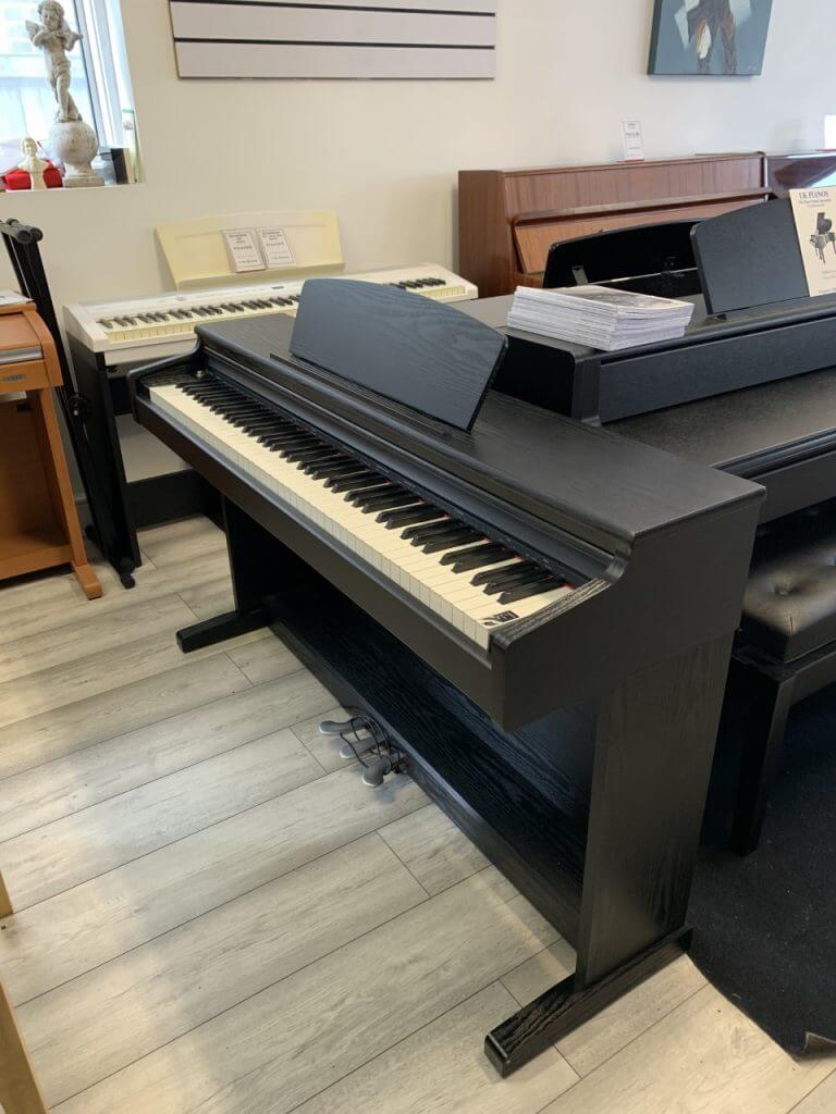 Second Hand Broadway B1 in black