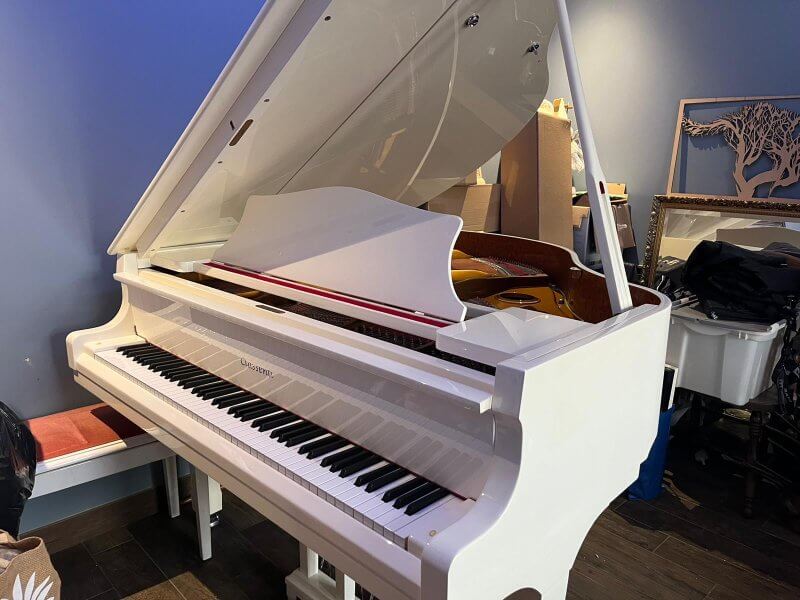Classenti AG1 baby grand piano in white