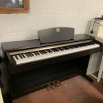Second Hand Yamaha CLP320 Rosewood