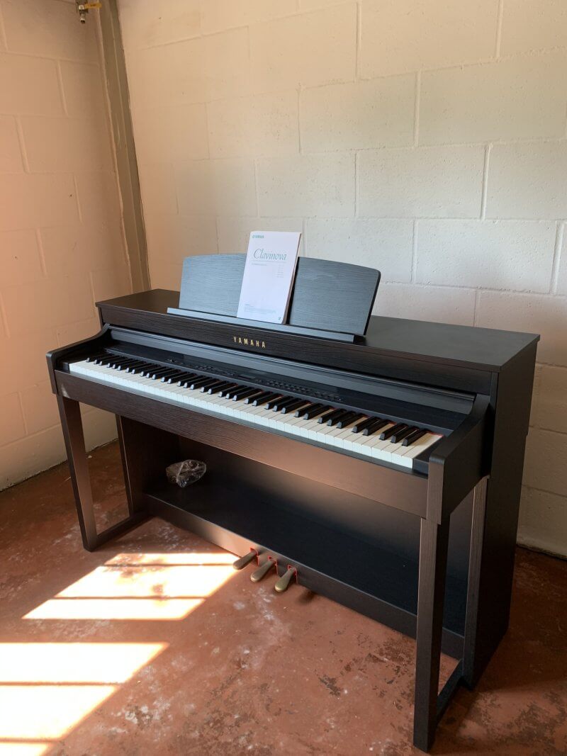 Second Hand Yamaha CLP440 Black