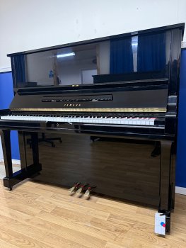 Second hand Yamaha U3 with silent system