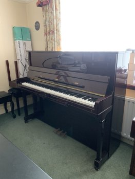 Second hand Young Chang upright piano